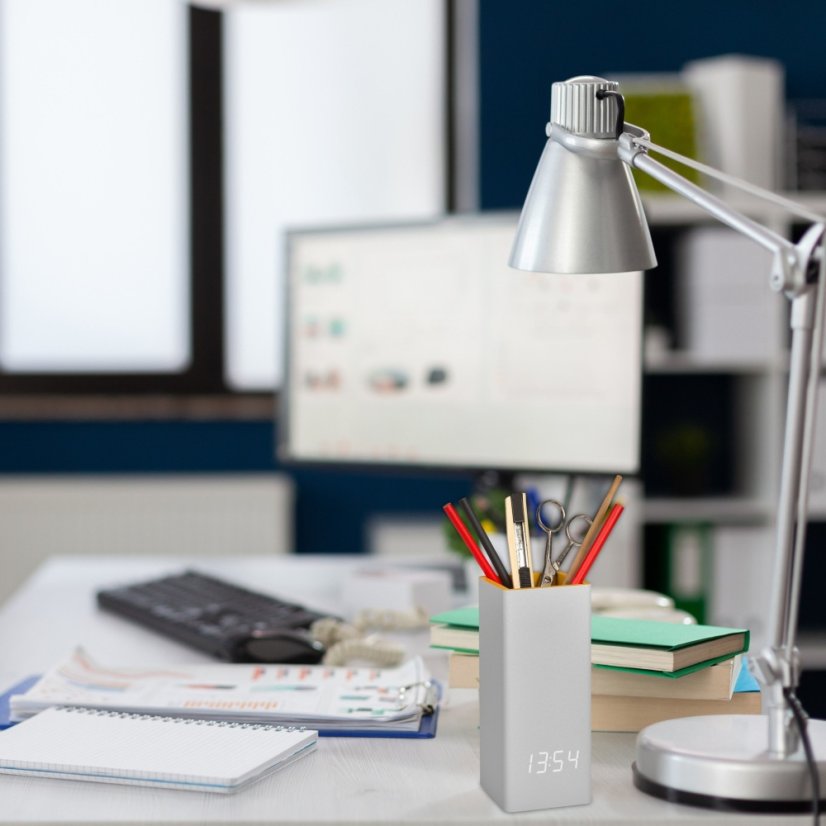 TFA 60.2041.15 - digitální budík a držák na tužky CLOCCO DESK