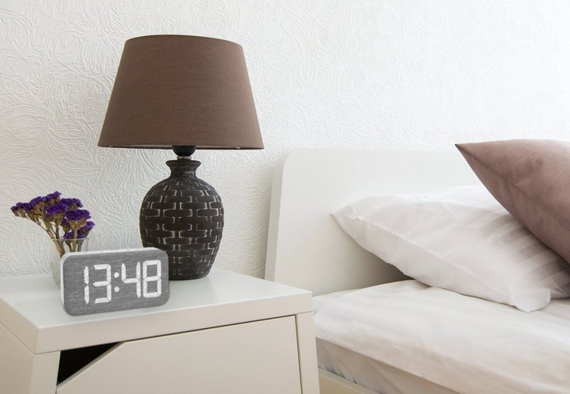 TFA 60.2042.02 -  Digitální budík s látkovým panelem a LED číslicemi