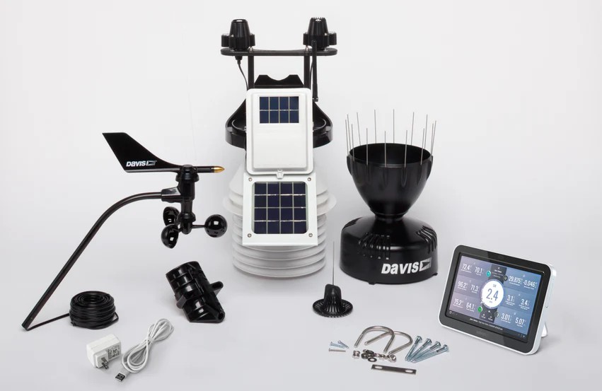 Obsah balení profesionální meteostanice Davis Vantage Pro 2